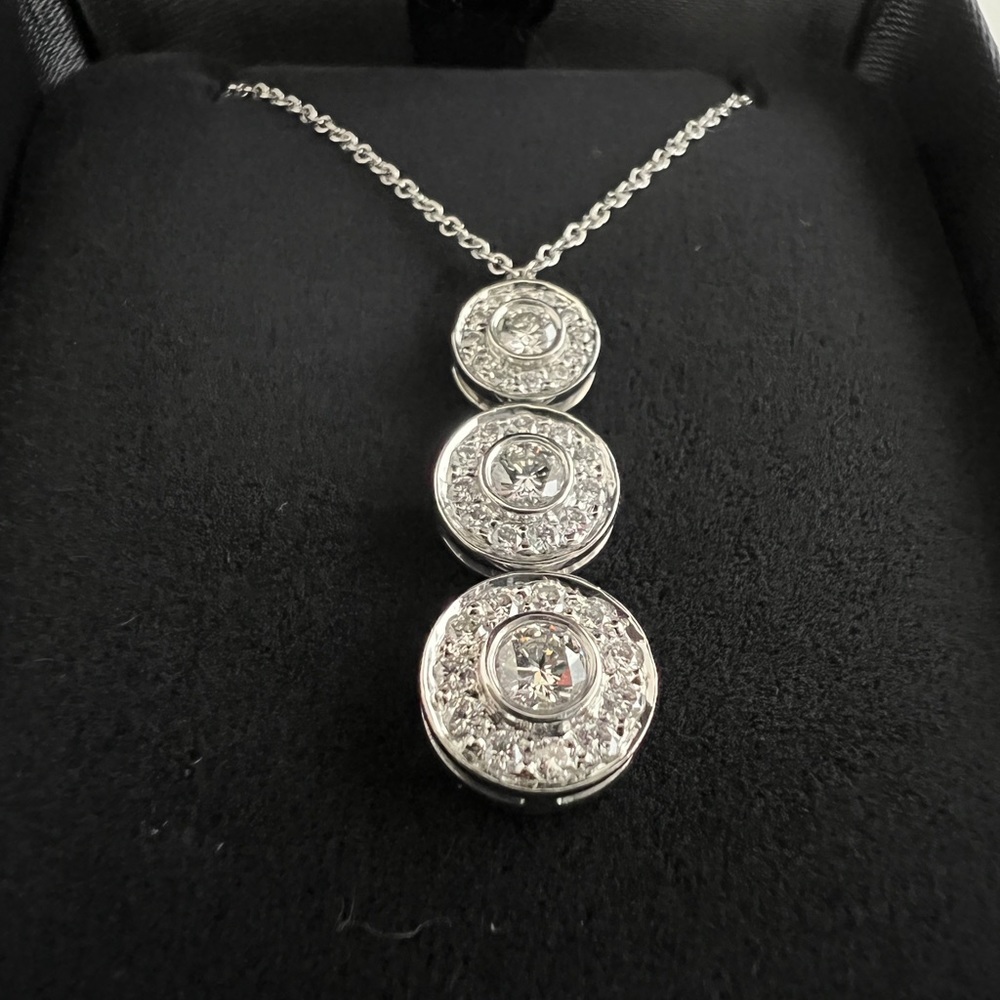Circlet‎ triple drop pendant necklace